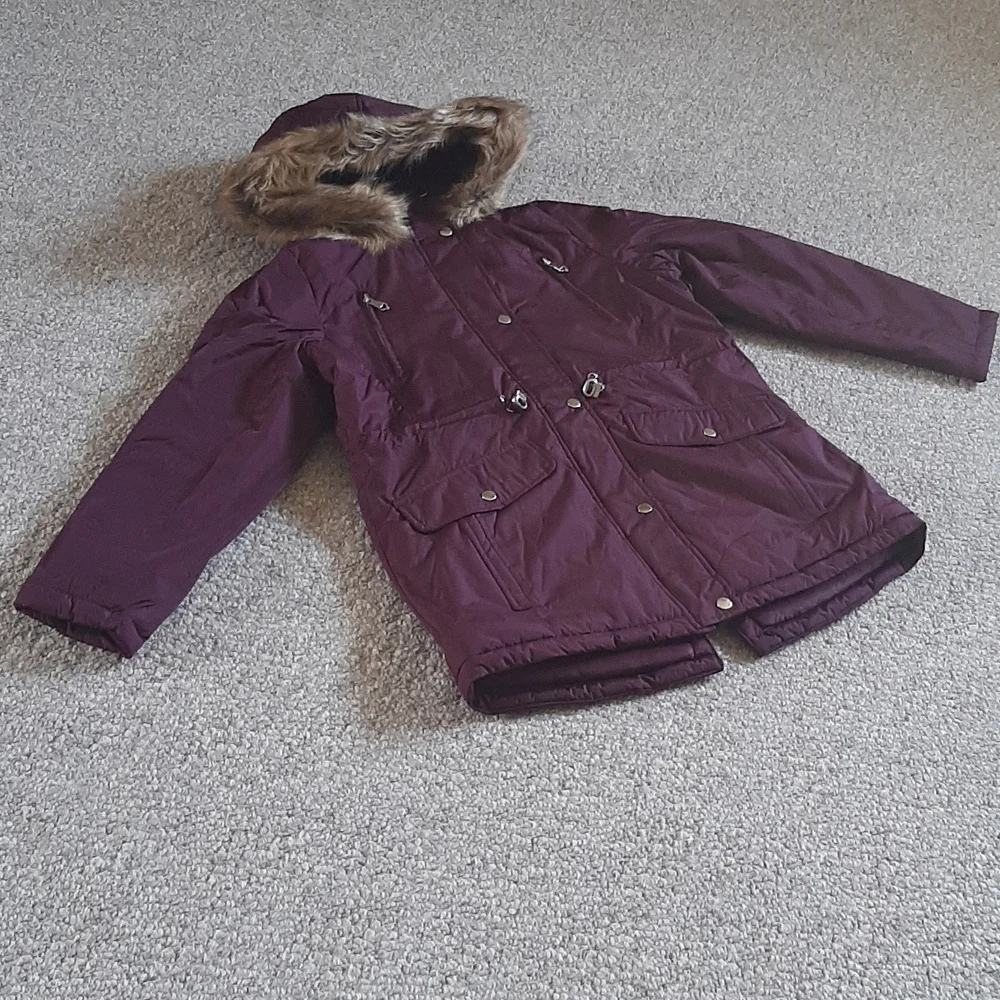 New Faux Fur Trimmed Hood Heavy Coated Anorak Coat.